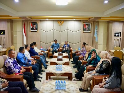 Bupati Banjar Terima Kunjungan Wamen UMKM, Paparkan Program Kurma Manis dan KUR