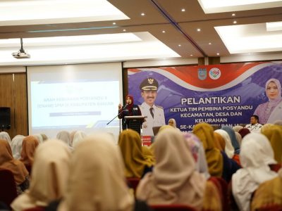 Nurgita Tiyas Lantik 310 Ketua Tim Pembina Posyandu Kecamatan, Desa dan Kelurahan Se-Kabupaten Banjar