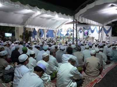 Ribuan Jemaah Padati Haul ke-47 KH Salim Ma’ruf di Martapura Timur