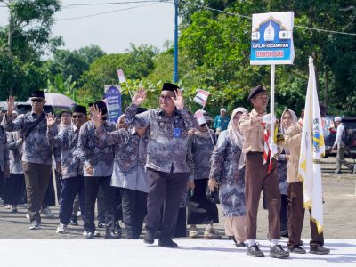 Pawai Taaruf Meriahkan Pembukaan MTQ XLVIII Kabupaten Banjar di Astambul