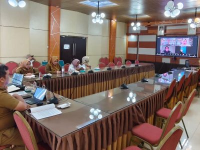 BAPPEDALITBANG DAN ULM SUSUN KAJIAN KETERLIBATAN AYAH DALAM PENGASUHAN DI MASYARAKAT PINGGIRAN SUNGAI